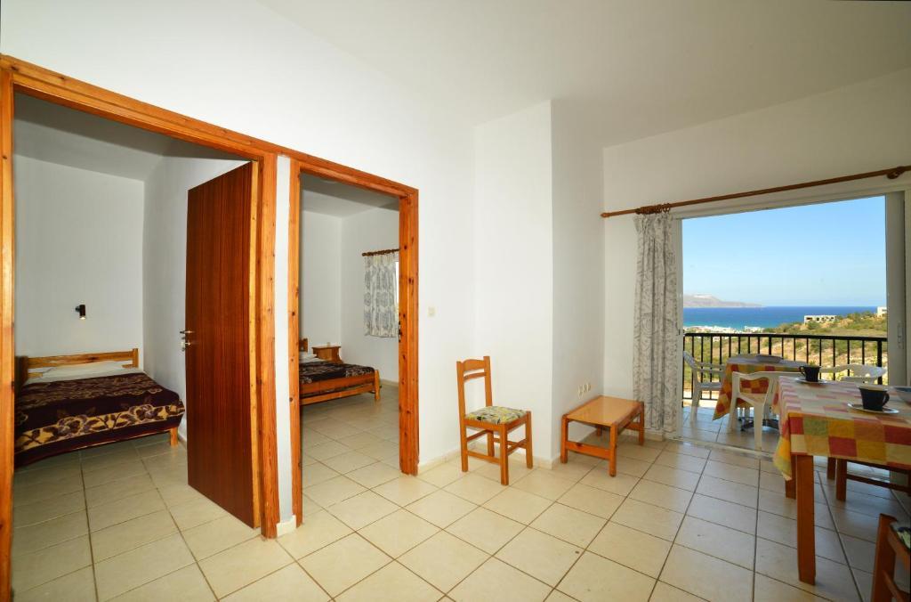 Kaloudis Apartments Almirida Oda fotoğraf